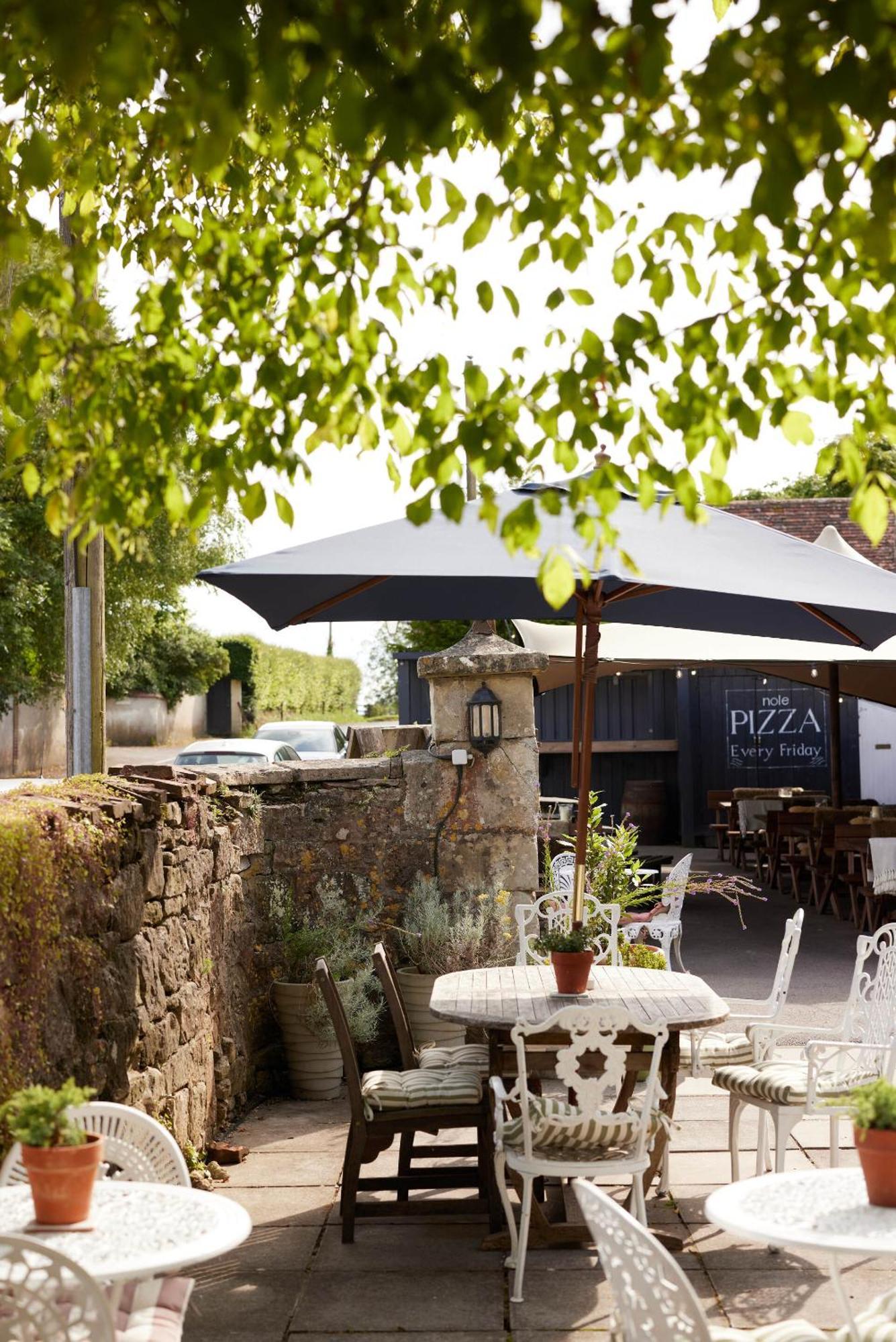 The Grosvenor Arms 호텔 힌돈 외부 사진