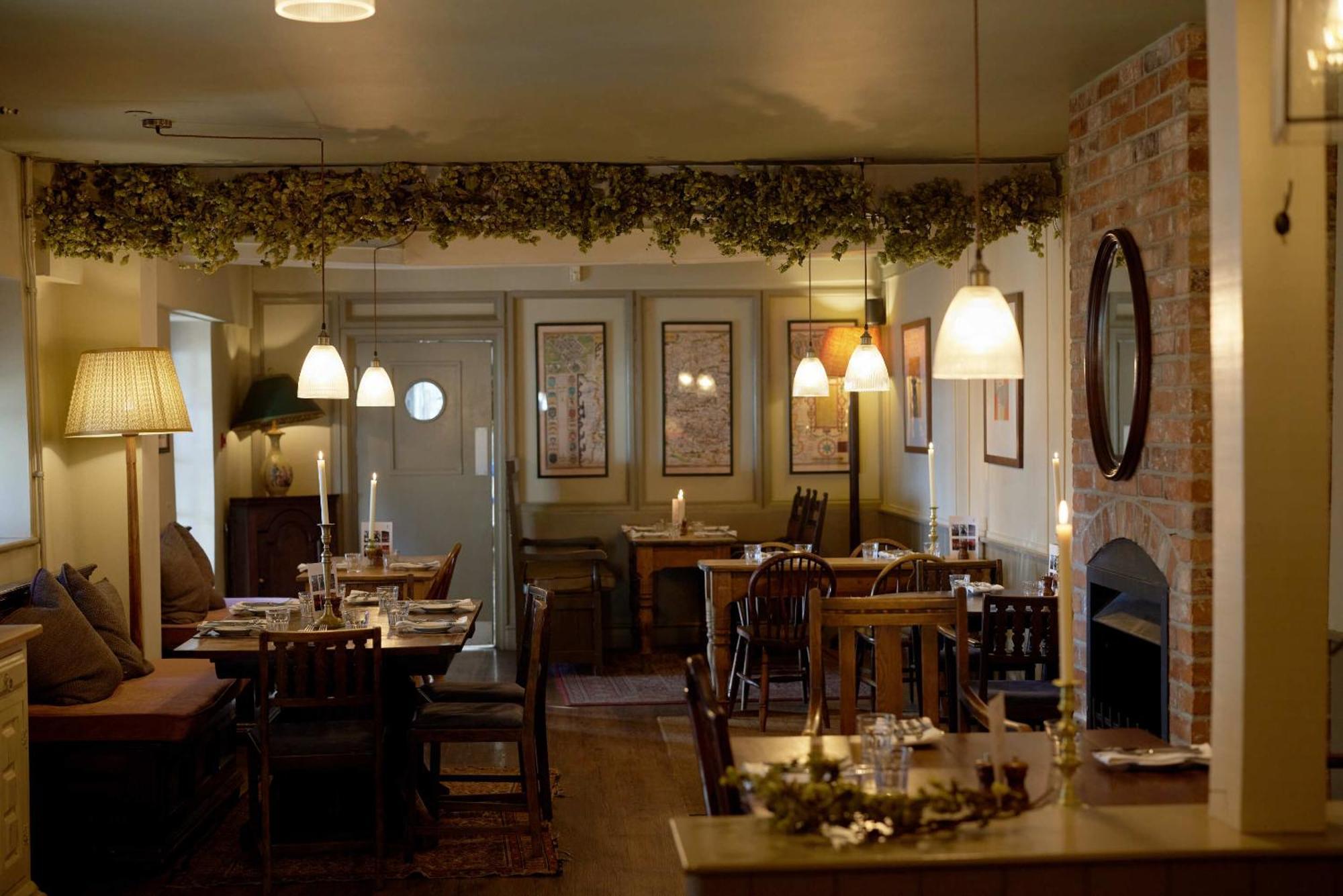 The Grosvenor Arms 호텔 힌돈 외부 사진